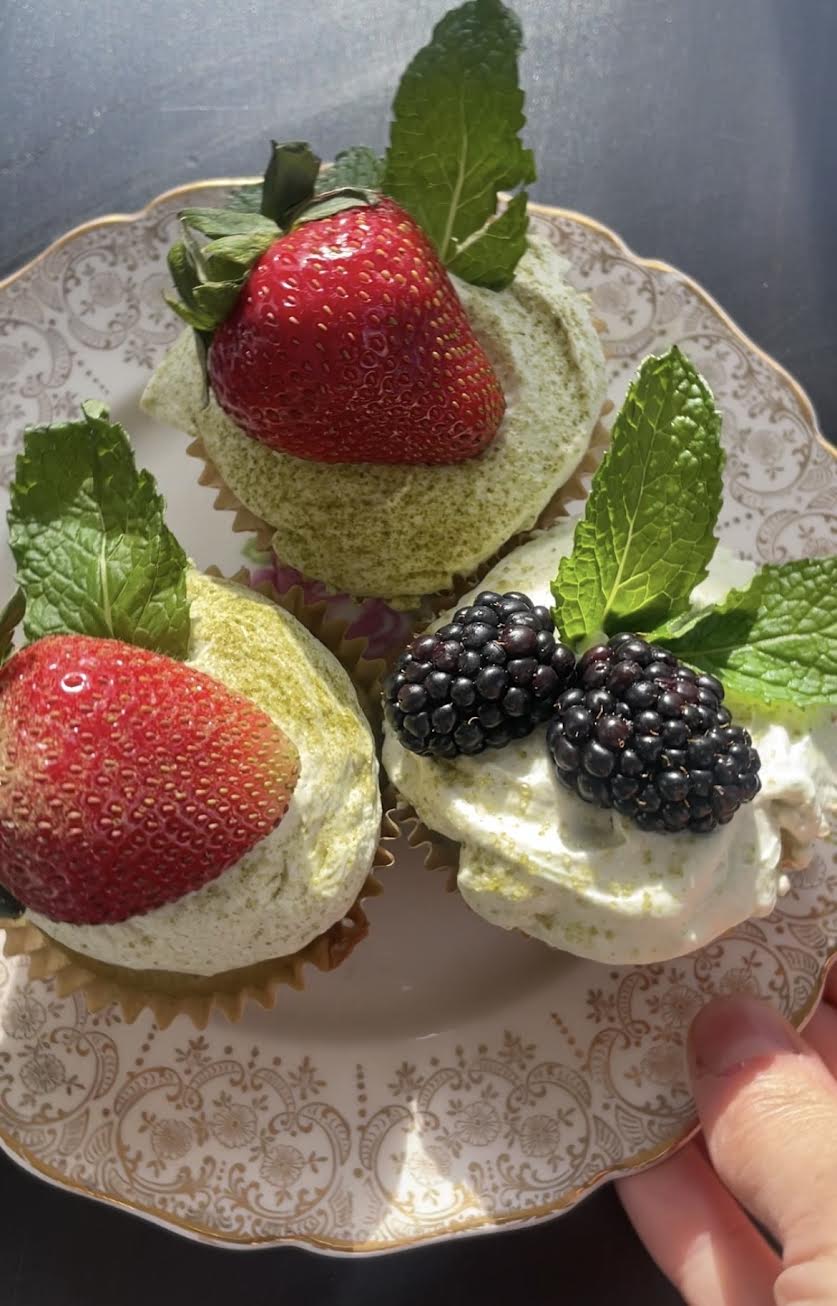Cupcakes for the Cottage Table: Matcha Tea Garden Cupcakes